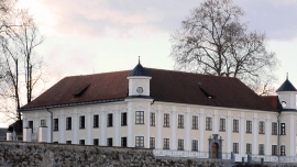 1200px-goricane-manor-slovenia.jpg